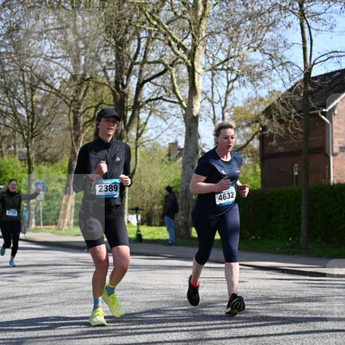 12.04.2026 - 45. Internationalen Wilhelmsburger Insellauf J. Mangold http://msf.ph/oto/9466262 12.04.2026 11:00:32 Ziel 4991, 4993, 3953, 3373, 4632, 2389, 3725, 5581, 3463, 2229, 3660 meine-sportfotos.de