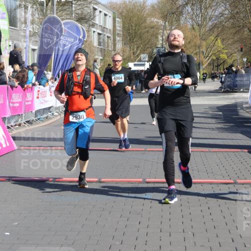 12.04.2026 - 45. Internationalen Wilhelmsburger Insellauf Strokosch-Dieckow http://msf.ph/oto/9466274 12.04.2026 10:59:57 Ziel 5419, 2931, 2930, 4004, 2858 meine-sportfotos.de