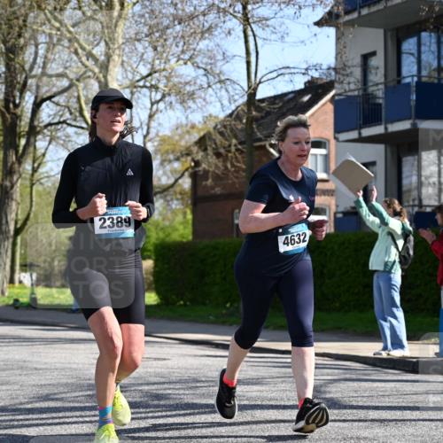 12.04.2026 - 45. Internationalen Wilhelmsburger Insellauf J. Mangold http://msf.ph/oto/9466275 12.04.2026 11:00:33 Ziel 3953, 3373, 4632, 2389, 3725, 5581, 5581, 3463, 2229, 3660 meine-sportfotos.de