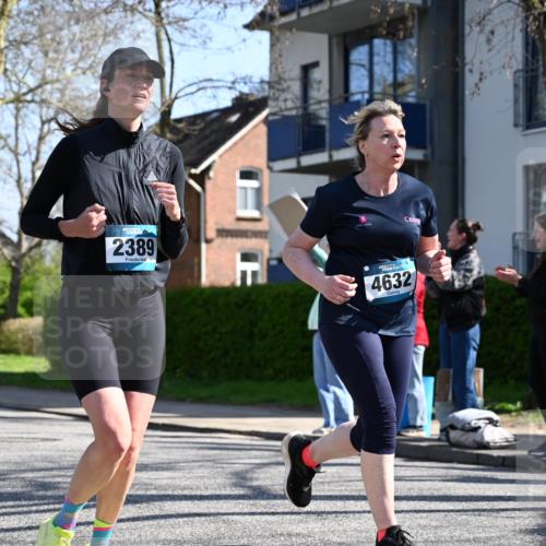 12.04.2026 - 45. Internationalen Wilhelmsburger Insellauf J. Mangold http://msf.ph/oto/9466282 12.04.2026 11:00:34 Ziel 3953, 3373, 4632, 2389, 3725, 5581, 3463, 2229, 3660 meine-sportfotos.de