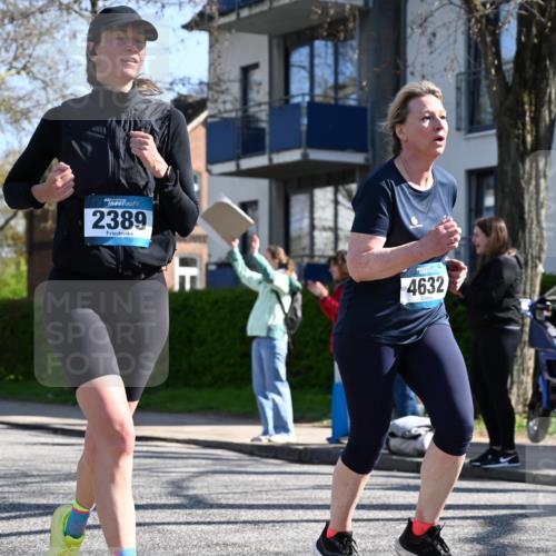 12.04.2026 - 45. Internationalen Wilhelmsburger Insellauf J. Mangold http://msf.ph/oto/9466284 12.04.2026 11:00:34 Ziel 3953, 3373, 4632, 2389, 3725, 5581, 3463, 2229, 3660 meine-sportfotos.de