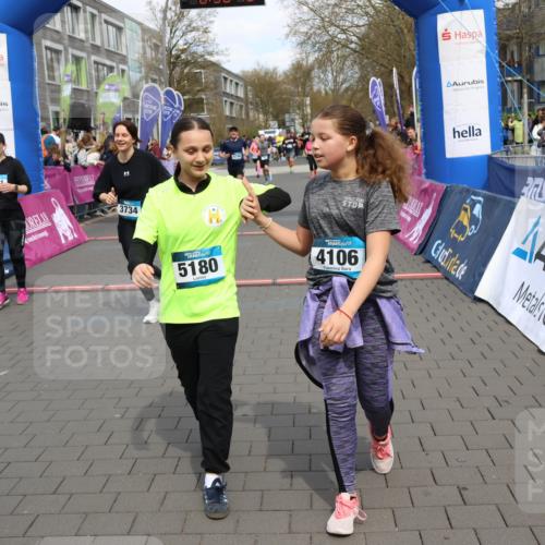 12.04.2026 - 45. Internationalen Wilhelmsburger Insellauf Strokosch-Dieckow http://msf.ph/oto/9466287 12.04.2026 13:11:48 Ziel 5180, 3101, 3734, 4796 meine-sportfotos.de