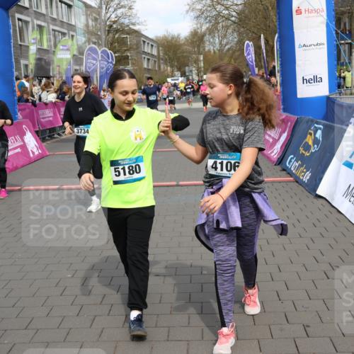 12.04.2026 - 45. Internationalen Wilhelmsburger Insellauf Strokosch-Dieckow http://msf.ph/oto/9466291 12.04.2026 13:11:48 Ziel 5180, 3101, 3734, 4796 meine-sportfotos.de