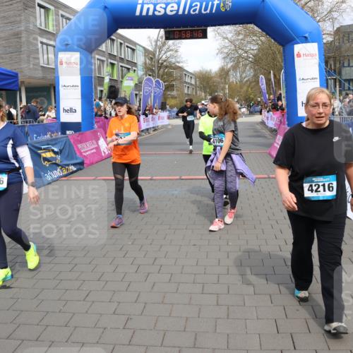 12.04.2026 - 45. Internationalen Wilhelmsburger Insellauf Strokosch-Dieckow http://msf.ph/oto/9466299 12.04.2026 13:11:46 Ziel 2076, 4106, 3247, 5180, 3101, 3734, 4796 meine-sportfotos.de