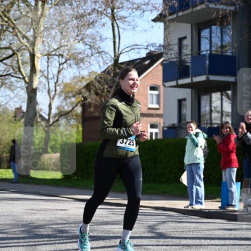 12.04.2026 - 45. Internationalen Wilhelmsburger Insellauf J. Mangold http://msf.ph/oto/9466305 12.04.2026 11:00:36 Ziel 3953, 3373, 4632, 2389, 3725, 5581, 3463, 2229, 3660, 2880 meine-sportfotos.de