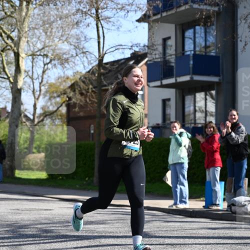 12.04.2026 - 45. Internationalen Wilhelmsburger Insellauf J. Mangold http://msf.ph/oto/9466307 12.04.2026 11:00:36 Ziel 3953, 3373, 4632, 2389, 3725, 5581, 3463, 2229, 3660, 2880 meine-sportfotos.de