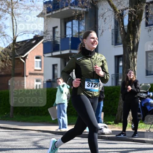12.04.2026 - 45. Internationalen Wilhelmsburger Insellauf J. Mangold http://msf.ph/oto/9466313 12.04.2026 11:00:37 Ziel 3953, 3373, 4632, 2389, 3725, 5581, 3463, 2229, 3660, 2880 meine-sportfotos.de