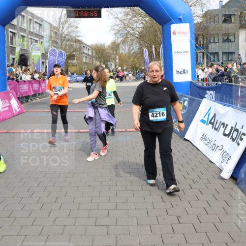 12.04.2026 - 45. Internationalen Wilhelmsburger Insellauf Strokosch-Dieckow http://msf.ph/oto/9466323 12.04.2026 13:11:45 Ziel 2076, 4106, 3247, 5180, 3101, 3734 meine-sportfotos.de