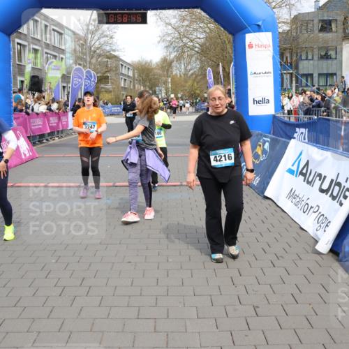 12.04.2026 - 45. Internationalen Wilhelmsburger Insellauf Strokosch-Dieckow http://msf.ph/oto/9466330 12.04.2026 13:11:45 Ziel 2076, 4106, 3247, 5180, 3101, 3734 meine-sportfotos.de