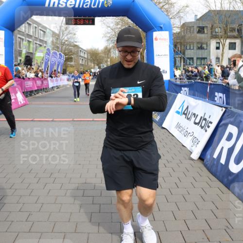 12.04.2026 - 45. Internationalen Wilhelmsburger Insellauf Strokosch-Dieckow http://msf.ph/oto/9466342 12.04.2026 13:11:41 Ziel 3932, 2114, 2519, 2113, 2076, 4106, 3247, 5180 meine-sportfotos.de