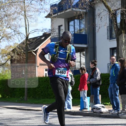 12.04.2026 - 45. Internationalen Wilhelmsburger Insellauf J. Mangold http://msf.ph/oto/9466343 12.04.2026 11:01:01 Ziel 5581, 3463, 2229, 3660, 2880, 5298, 3358, 3347, 4703 meine-sportfotos.de
