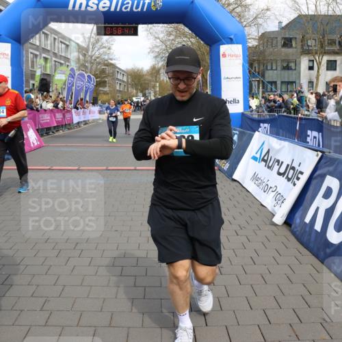 12.04.2026 - 45. Internationalen Wilhelmsburger Insellauf Strokosch-Dieckow http://msf.ph/oto/9466350 12.04.2026 13:11:41 Ziel 3932, 2114, 2519, 2113, 2076, 4106, 3247, 5180 meine-sportfotos.de
