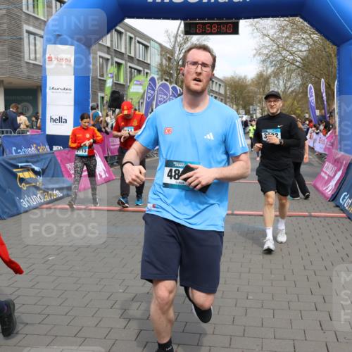 12.04.2026 - 45. Internationalen Wilhelmsburger Insellauf Strokosch-Dieckow http://msf.ph/oto/9466374 12.04.2026 13:11:39 Ziel 4216, 4895, 3932, 2114, 2519, 2113, 2076, 4106, 3247 meine-sportfotos.de