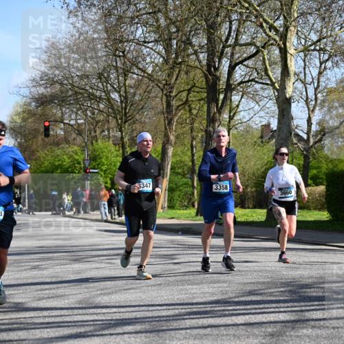 12.04.2026 - 45. Internationalen Wilhelmsburger Insellauf J. Mangold http://msf.ph/oto/9466384 12.04.2026 11:01:10 Ziel 5581, 3463, 2229, 3660, 2880, 5298, 3358, 3347, 4703, 2271, 3466, 4612 meine-sportfotos.de