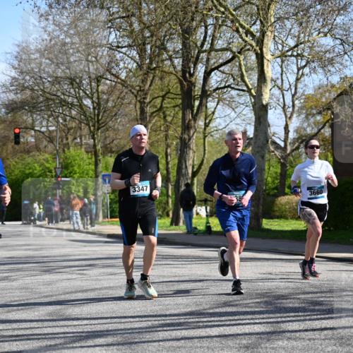 12.04.2026 - 45. Internationalen Wilhelmsburger Insellauf J. Mangold http://msf.ph/oto/9466398 12.04.2026 11:01:10 Ziel 5581, 3463, 2229, 3660, 2880, 5298, 3358, 3347, 4703, 2271, 3466, 4612 meine-sportfotos.de