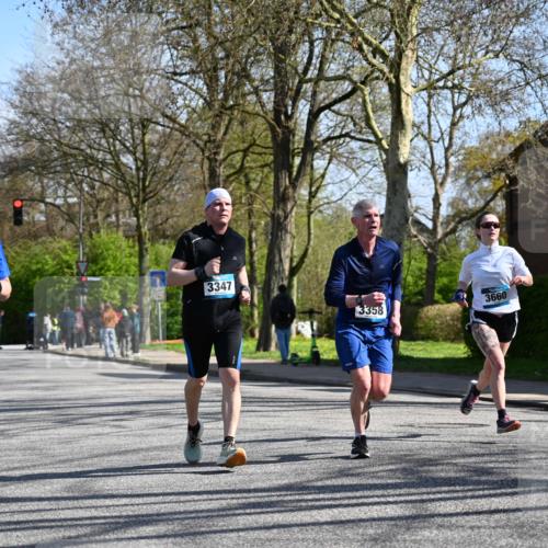 12.04.2026 - 45. Internationalen Wilhelmsburger Insellauf J. Mangold http://msf.ph/oto/9466399 12.04.2026 11:01:10 Ziel 5581, 3463, 2229, 3660, 2880, 5298, 3358, 3347, 4703, 2271, 3466, 4612 meine-sportfotos.de