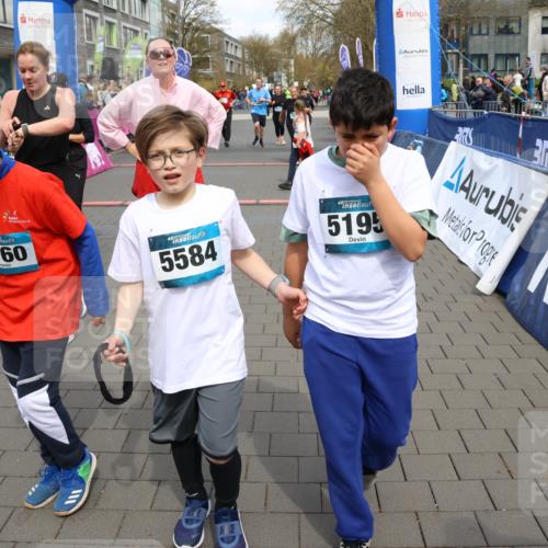 12.04.2026 - 45. Internationalen Wilhelmsburger Insellauf Strokosch-Dieckow http://msf.ph/oto/9466401 12.04.2026 13:11:34 Ziel 5195, 4692, 5417, 5199, 2889, 2714, 4216, 4895, 3932, 2114, 2519, 2113 meine-sportfotos.de