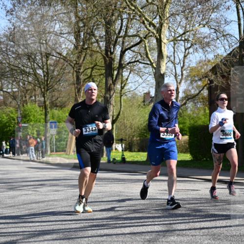 12.04.2026 - 45. Internationalen Wilhelmsburger Insellauf J. Mangold http://msf.ph/oto/9466404 12.04.2026 11:01:11 Ziel 3463, 2229, 3660, 2880, 5298, 3358, 3347, 4703, 2271, 3466, 4612, 4019 meine-sportfotos.de