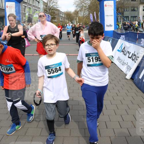 12.04.2026 - 45. Internationalen Wilhelmsburger Insellauf Strokosch-Dieckow http://msf.ph/oto/9466411 12.04.2026 13:11:34 Ziel 5195, 4692, 5417, 5199, 2889, 2714, 4216, 4895, 3932, 2114, 2519, 2113 meine-sportfotos.de