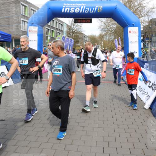 12.04.2026 - 45. Internationalen Wilhelmsburger Insellauf Strokosch-Dieckow http://msf.ph/oto/9466416 12.04.2026 13:11:28 Ziel 5584, 4770, 5246, 2926, 2927, 5195, 4692, 5417, 5199, 2889, 2714 meine-sportfotos.de