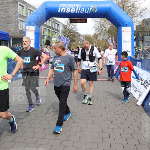 12.04.2026 - 45. Internationalen Wilhelmsburger Insellauf Strokosch-Dieckow http://msf.ph/oto/9466430 12.04.2026 13:11:28 Ziel 5584, 4770, 5246, 2926, 2927, 5195, 4692, 5417, 5199, 2889, 2714 meine-sportfotos.de