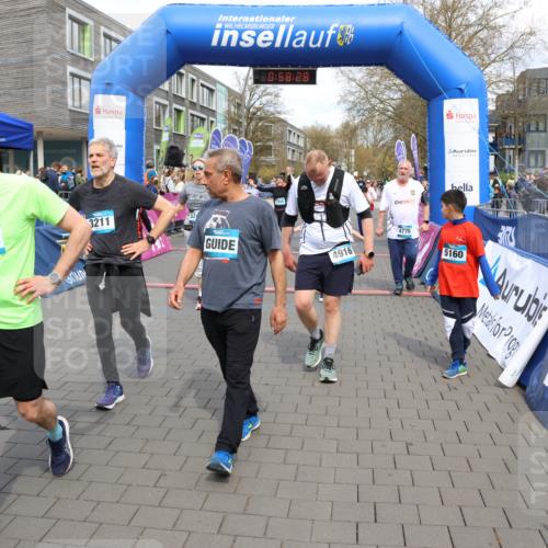 12.04.2026 - 45. Internationalen Wilhelmsburger Insellauf Strokosch-Dieckow http://msf.ph/oto/9466433 12.04.2026 13:11:28 Ziel 5584, 4770, 5246, 2926, 2927, 5195, 4692, 5417, 5199, 2889, 2714 meine-sportfotos.de