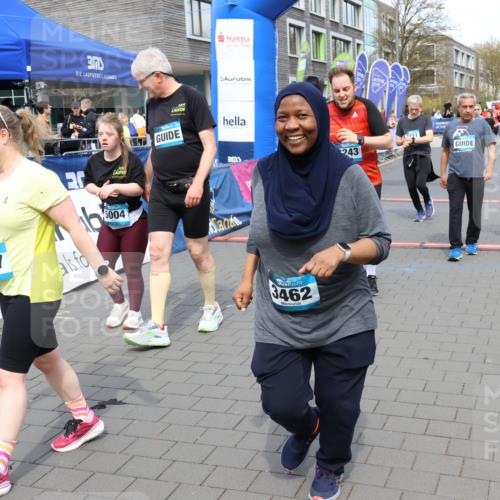 12.04.2026 - 45. Internationalen Wilhelmsburger Insellauf Strokosch-Dieckow http://msf.ph/oto/9466439 12.04.2026 13:11:24 Ziel 5160, 5768, 3243, 4916, 5161, 3211, 5584, 4770, 5246, 2926, 2927 meine-sportfotos.de