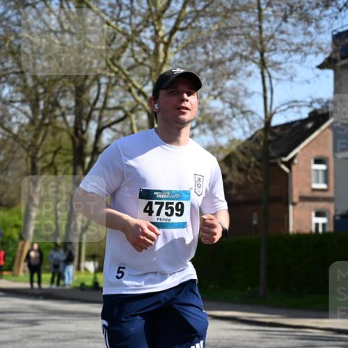 12.04.2026 - 45. Internationalen Wilhelmsburger Insellauf J. Mangold http://msf.ph/oto/9466448 12.04.2026 11:02:08 Ziel 2417, 5605, 4613, 3178, 4759, 4630, 4069, 2985, 3505, 3009, 2962, 2919, 2418, 2398, 4595, 4597, 4825, 2122, 3878, 2016 meine-sportfotos.de