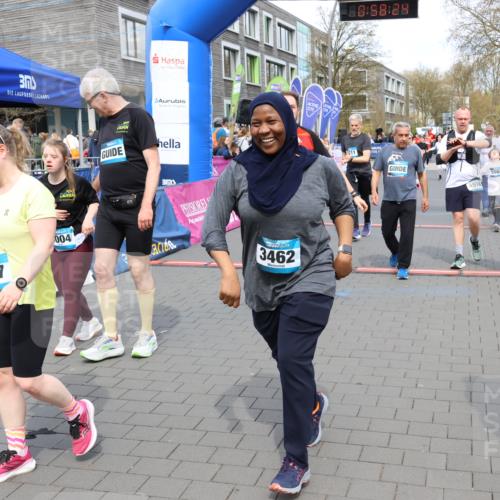12.04.2026 - 45. Internationalen Wilhelmsburger Insellauf Strokosch-Dieckow http://msf.ph/oto/9466459 12.04.2026 13:11:24 Ziel 5160, 5768, 3243, 4916, 5161, 3211, 5584, 4770, 5246, 2926, 2927 meine-sportfotos.de