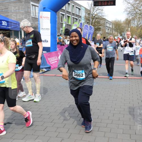 12.04.2026 - 45. Internationalen Wilhelmsburger Insellauf Strokosch-Dieckow http://msf.ph/oto/9466463 12.04.2026 13:11:24 Ziel 5160, 5768, 3243, 4916, 5161, 3211, 5584, 4770, 5246, 2926, 2927 meine-sportfotos.de