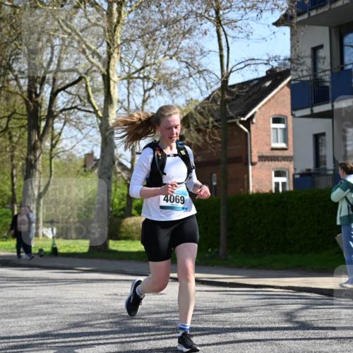 12.04.2026 - 45. Internationalen Wilhelmsburger Insellauf J. Mangold http://msf.ph/oto/9466481 12.04.2026 11:02:13 Ziel 5605, 4613, 3178, 4759, 4630, 4069, 2985, 3505, 3009, 2962, 2919, 2418, 2398, 4595, 4597, 4825, 2122, 2122, 3878, 2016, 3052, 4513 meine-sportfotos.de