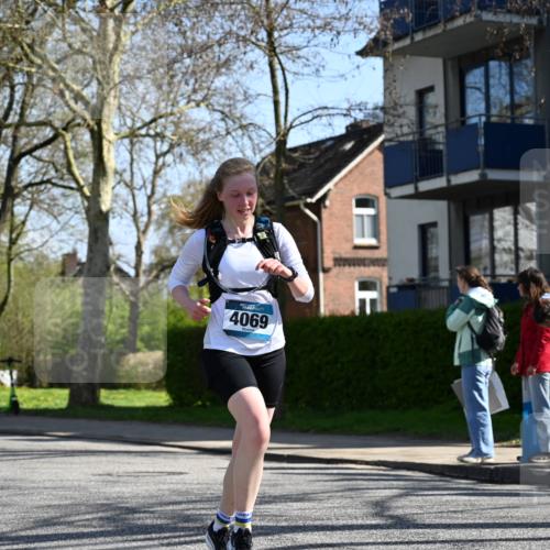 12.04.2026 - 45. Internationalen Wilhelmsburger Insellauf J. Mangold http://msf.ph/oto/9466484 12.04.2026 11:02:13 Ziel 5605, 4613, 3178, 4759, 4630, 4069, 2985, 3505, 3009, 2962, 2919, 2418, 2398, 4595, 4597, 4825, 2122, 2122, 3878, 2016, 3052, 4513 meine-sportfotos.de
