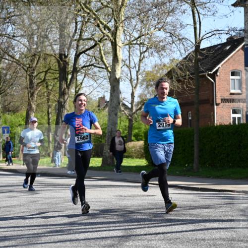 12.04.2026 - 45. Internationalen Wilhelmsburger Insellauf J. Mangold http://msf.ph/oto/9466516 12.04.2026 11:02:18 Ziel 4759, 4630, 4069, 2985, 3505, 3009, 2962, 2919, 2418, 2398, 4595, 4597, 4825, 2122, 3878, 2016, 3052, 4513, 2168, 3910 meine-sportfotos.de