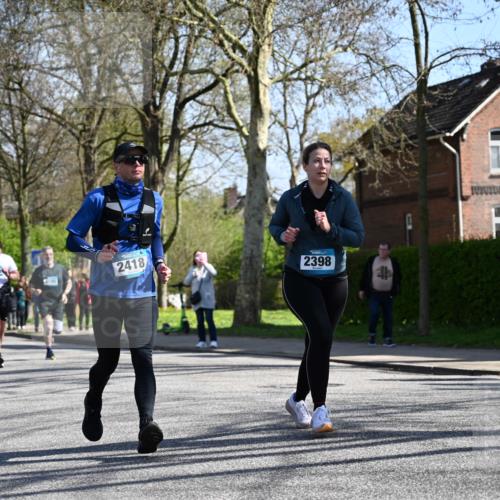 12.04.2026 - 45. Internationalen Wilhelmsburger Insellauf J. Mangold http://msf.ph/oto/9466546 12.04.2026 11:02:23 Ziel 4759, 4630, 4069, 2985, 3505, 3009, 2962, 2919, 2418, 2398, 4595, 4597, 4825, 2122, 3878, 2016, 3052, 4513, 2168, 3910, 3700, 3716, 3223, 4246 meine-sportfotos.de