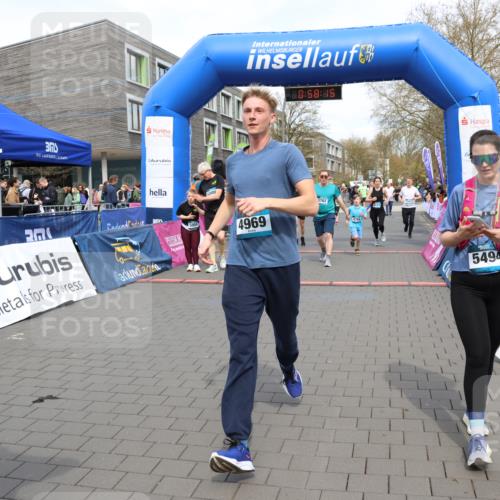 12.04.2026 - 45. Internationalen Wilhelmsburger Insellauf Strokosch-Dieckow http://msf.ph/oto/9466554 12.04.2026 13:11:15 Ziel 5004, 4969, 5762, 4769, 4798, 4134, 4799, 5681, 2897, 3462 meine-sportfotos.de