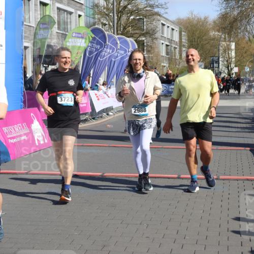12.04.2026 - 45. Internationalen Wilhelmsburger Insellauf Strokosch-Dieckow http://msf.ph/oto/9466557 12.04.2026 11:00:25 Ziel 2665, 2988, 4289, 3723, 3797, 3727 meine-sportfotos.de