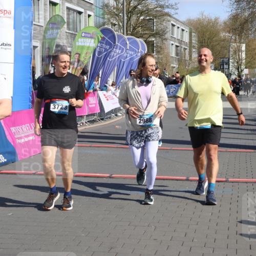 12.04.2026 - 45. Internationalen Wilhelmsburger Insellauf Strokosch-Dieckow http://msf.ph/oto/9466576 12.04.2026 11:00:25 Ziel 2665, 2988, 4289, 3723, 3797, 3727 meine-sportfotos.de