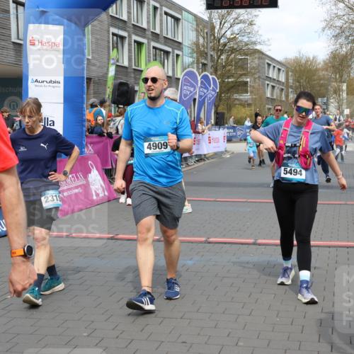 12.04.2026 - 45. Internationalen Wilhelmsburger Insellauf Strokosch-Dieckow http://msf.ph/oto/9466580 12.04.2026 13:11:11 Ziel 4540, 2315, 5494, 4909, 5004, 4969, 5762, 4769, 4798 meine-sportfotos.de