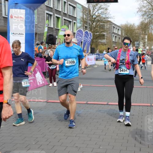 12.04.2026 - 45. Internationalen Wilhelmsburger Insellauf Strokosch-Dieckow http://msf.ph/oto/9466601 12.04.2026 13:11:11 Ziel 4540, 2315, 5494, 4909, 5004, 4969, 5762, 4769, 4798 meine-sportfotos.de