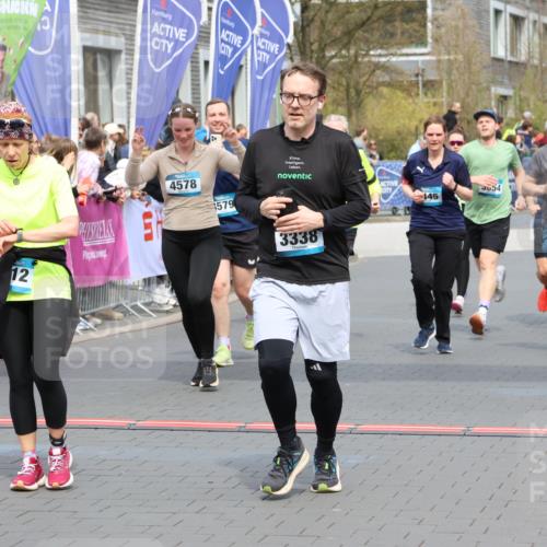 12.04.2026 - 45. Internationalen Wilhelmsburger Insellauf Strokosch-Dieckow http://msf.ph/oto/9466755 12.04.2026 13:10:56 Ziel 5612, 3338, 5704, 4578, 4579, 4356, 3445, 3446, 4562, 3654, 3269, 4552, 3285, 3288 meine-sportfotos.de