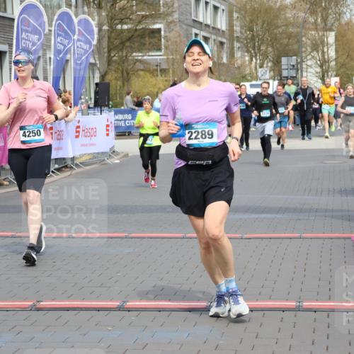 12.04.2026 - 45. Internationalen Wilhelmsburger Insellauf Strokosch-Dieckow http://msf.ph/oto/9466787 12.04.2026 13:10:50 Ziel 2289, 4250, 5612 meine-sportfotos.de