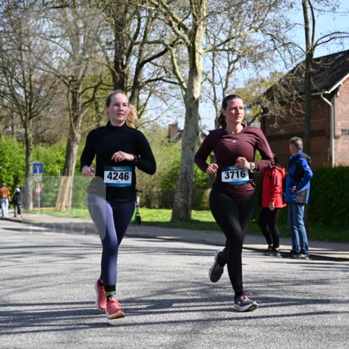 12.04.2026 - 45. Internationalen Wilhelmsburger Insellauf J. Mangold http://msf.ph/oto/9466866 12.04.2026 11:03:00 Ziel 4513, 2168, 3910, 3700, 3716, 3223, 4246, 4382, 5816, 3384, 2950, 5460, 4141, 2422, 4732 meine-sportfotos.de
