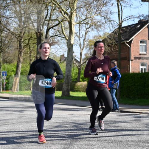 12.04.2026 - 45. Internationalen Wilhelmsburger Insellauf J. Mangold http://msf.ph/oto/9466871 12.04.2026 11:03:00 Ziel 4513, 2168, 3910, 3700, 3716, 3223, 4246, 4382, 5816, 3384, 2950, 5460, 4141, 2422, 4732 meine-sportfotos.de
