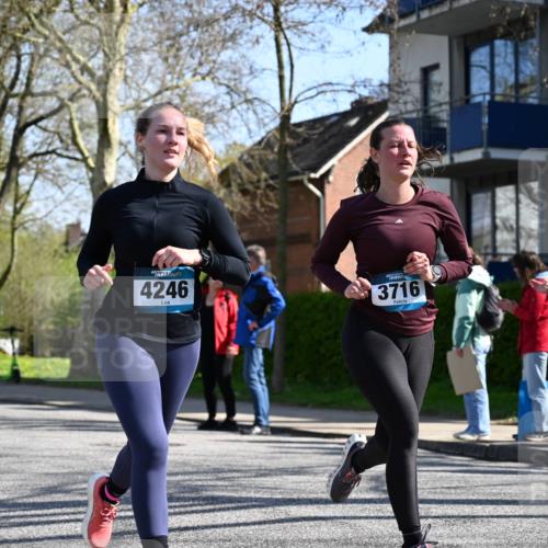12.04.2026 - 45. Internationalen Wilhelmsburger Insellauf J. Mangold http://msf.ph/oto/9466882 12.04.2026 11:03:00 Ziel 4513, 2168, 3910, 3700, 3716, 3223, 4246, 4382, 5816, 3384, 2950, 5460, 4141, 2422, 4732 meine-sportfotos.de