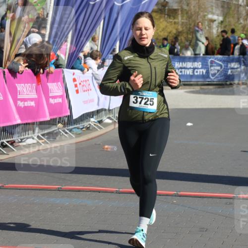 12.04.2026 - 45. Internationalen Wilhelmsburger Insellauf Strokosch-Dieckow http://msf.ph/oto/9466917 12.04.2026 11:01:06 Ziel 2389, 3725 meine-sportfotos.de