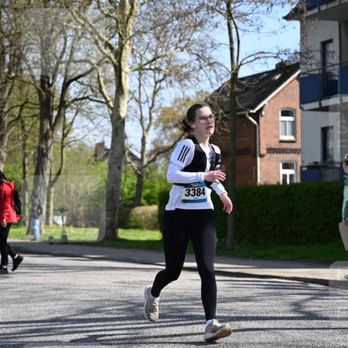 12.04.2026 - 45. Internationalen Wilhelmsburger Insellauf J. Mangold http://msf.ph/oto/9466919 12.04.2026 11:03:09 Ziel 3700, 3716, 3223, 4246, 4382, 5816, 3384, 2950, 5460, 4141, 2422, 4732, 2914, 5842 meine-sportfotos.de
