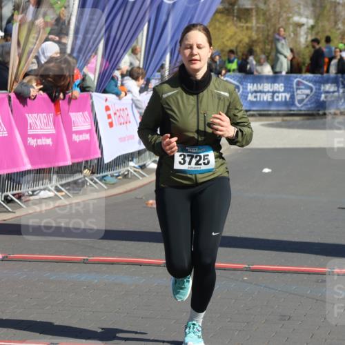 12.04.2026 - 45. Internationalen Wilhelmsburger Insellauf Strokosch-Dieckow http://msf.ph/oto/9466927 12.04.2026 11:01:06 Ziel 2389, 3725 meine-sportfotos.de