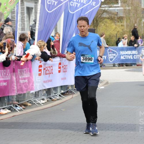 12.04.2026 - 45. Internationalen Wilhelmsburger Insellauf Strokosch-Dieckow http://msf.ph/oto/9466968 12.04.2026 13:10:27 Ziel 3557, 3729, 3890, 5282, 2072 meine-sportfotos.de