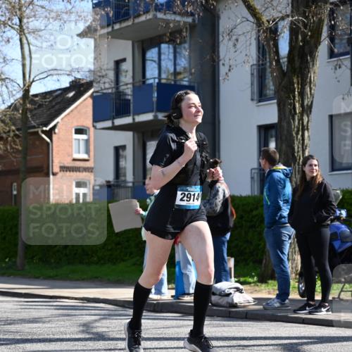 12.04.2026 - 45. Internationalen Wilhelmsburger Insellauf J. Mangold http://msf.ph/oto/9466981 12.04.2026 11:03:43 Ziel 4732, 2914, 5842, 2005, 2221, 3027, 3015, 3015, 5533, 2664, 5792, 4059, 4489 meine-sportfotos.de
