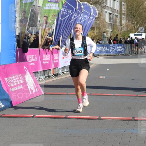 12.04.2026 - 45. Internationalen Wilhelmsburger Insellauf Strokosch-Dieckow http://msf.ph/oto/9466992 12.04.2026 11:16:54 Ziel 3543, 2329 meine-sportfotos.de